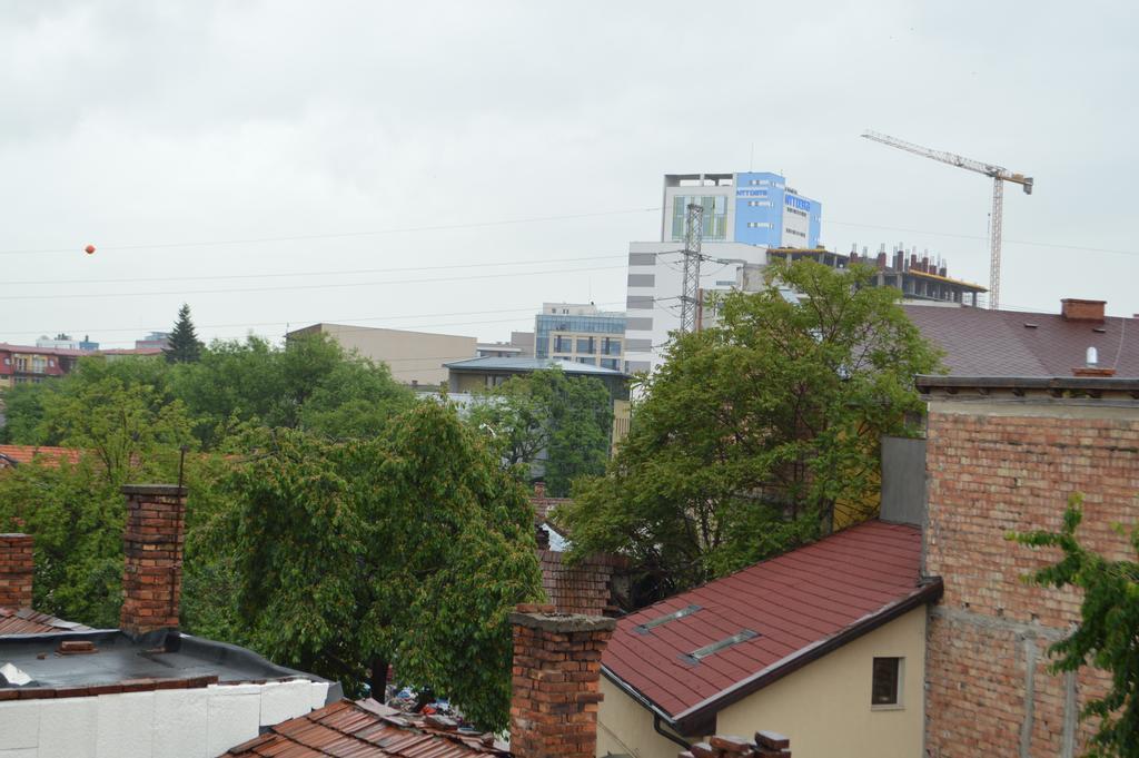 Csikos Apartment Cluj-Napoca Exterior foto